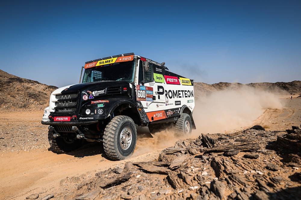 Macík conquista 8ª etapa del Dakar 2025 y se aproxima al título en camiones
