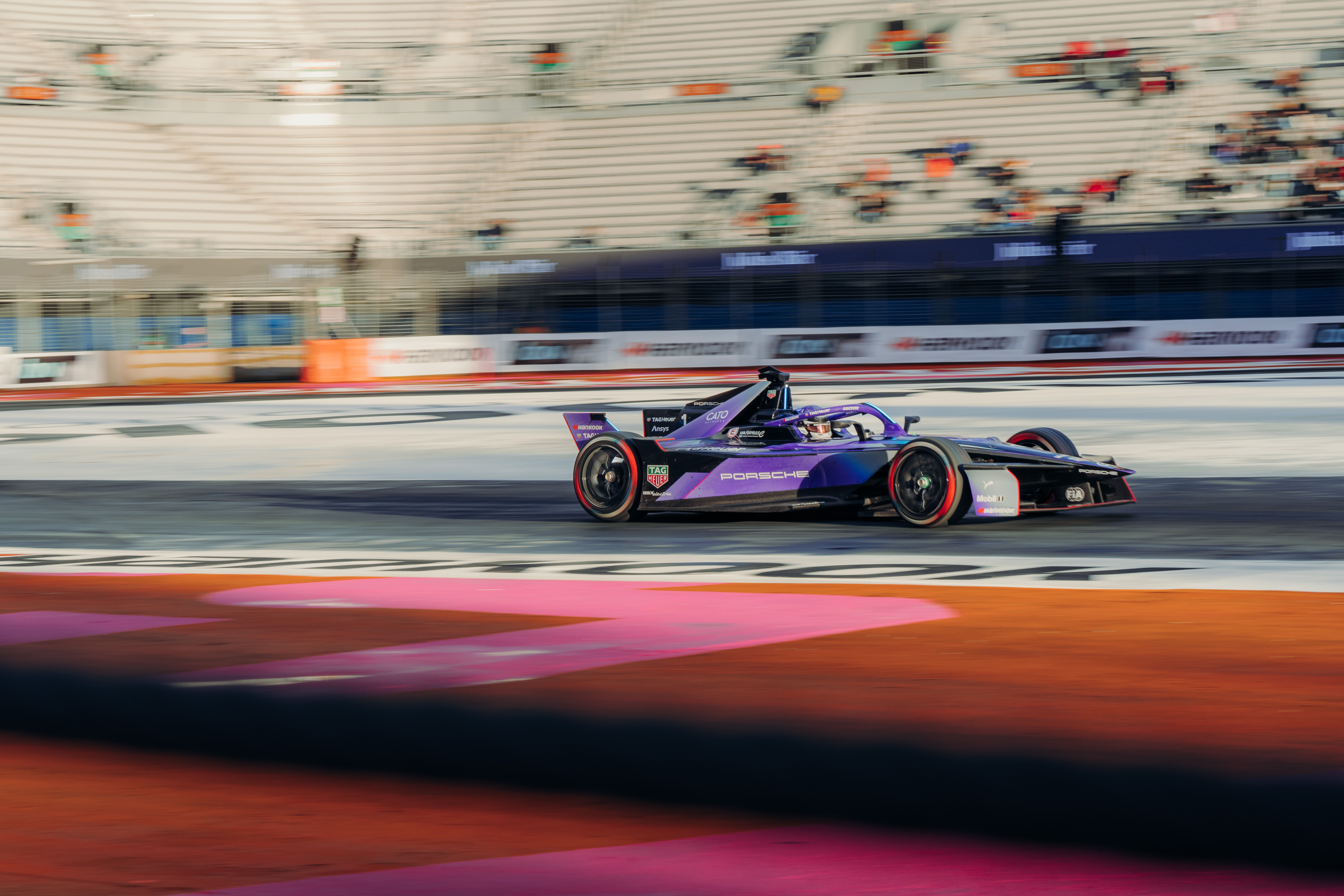 Wehrlein logra la pole con un 1-2 de Porsche en el eP de Ciudad de México de Fórmula E