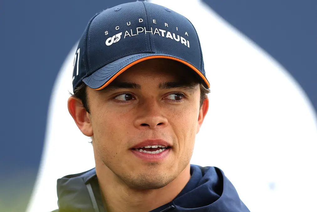 De Vries recuerda la presión durante su paso relámpago por la F1: “No hay escapatoria”