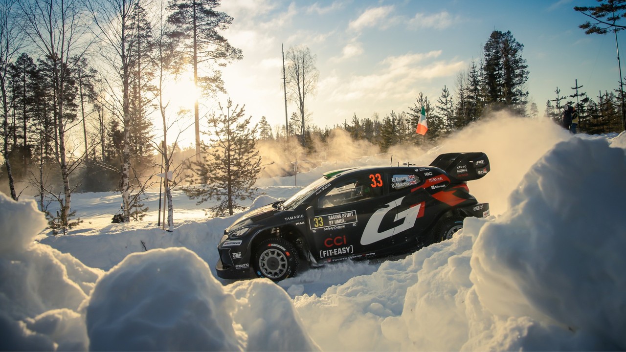 Evans lidera un apretado Rally de Suecia del WRC tras la jornada de sábado