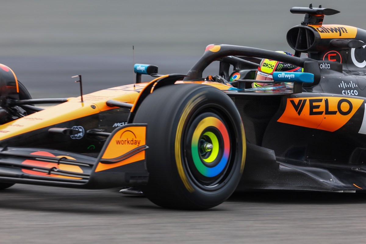 McLaren põe rivais para sambar em testes no Bahrein e domina ‘grupo especial’ da F1