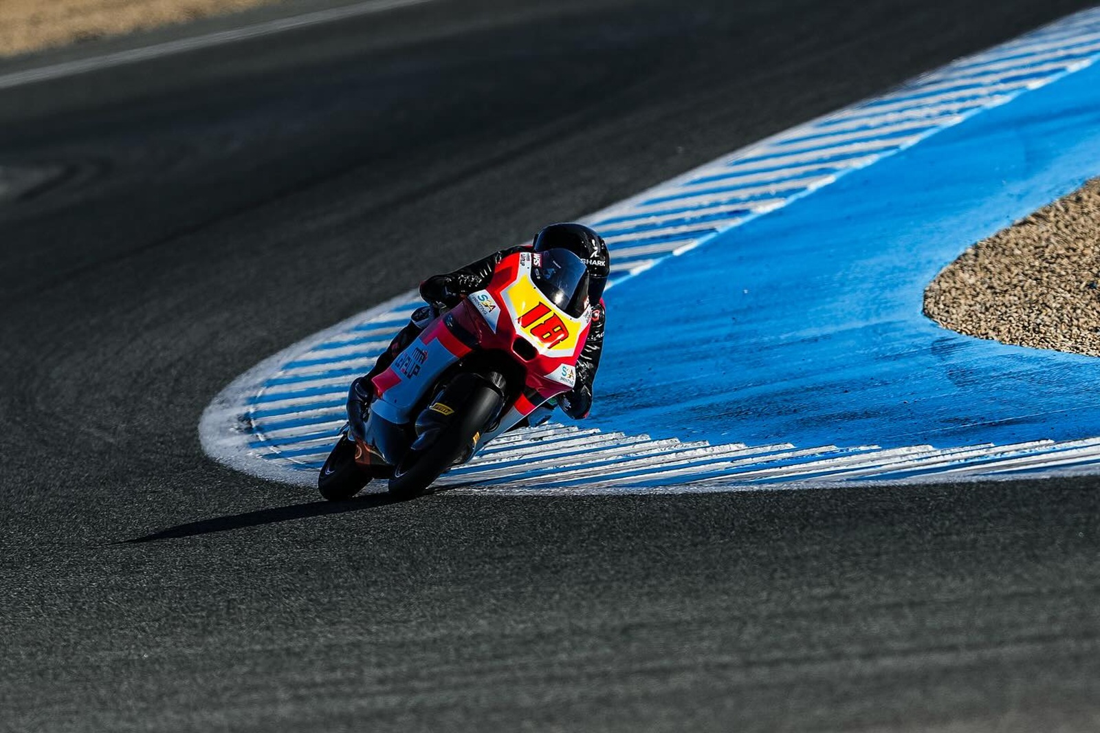 Bertelle supera Nepa no fim e lidera treino da Moto3 na Tailândia. Piqueras é 5º