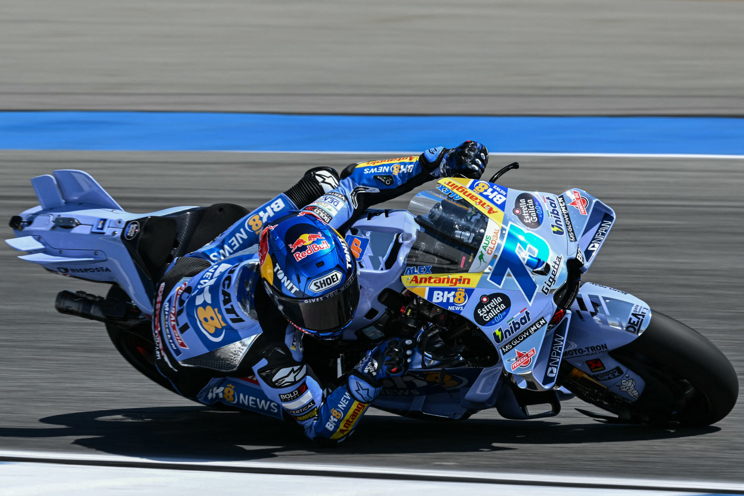 Álex Márquez supera irmão e lidera treino da MotoGP na Tailândia. Bagnaia é só 13º