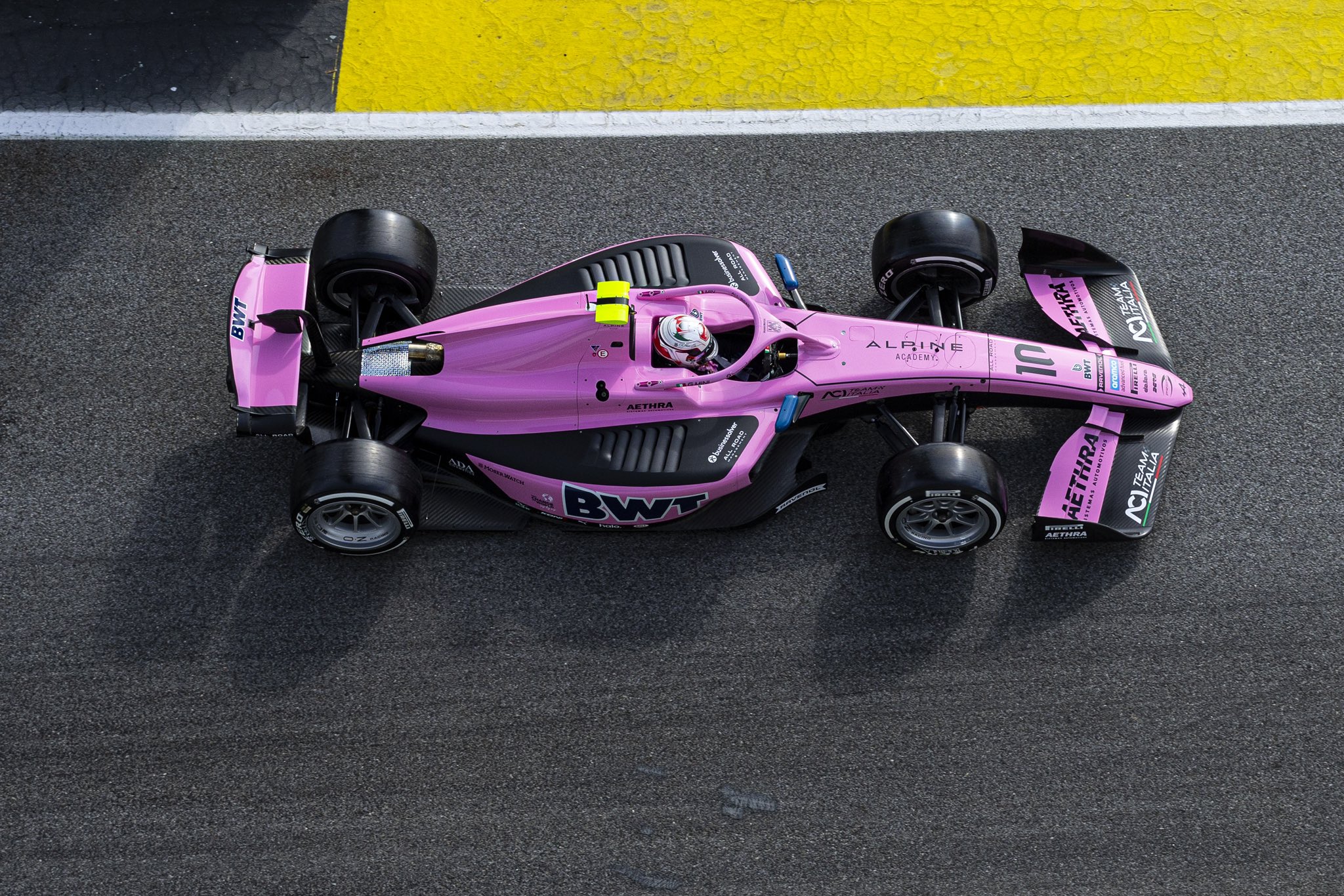 Minì recibe 3 puestos de sanción en la parrilla de F2 en Australia. Martins hereda la pole