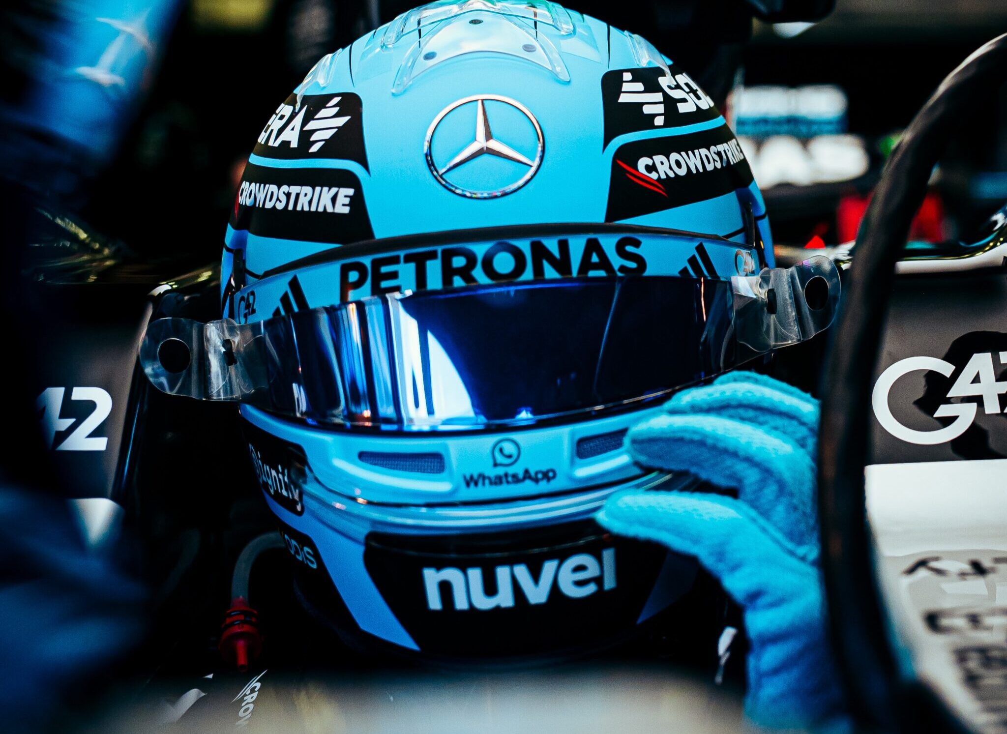 Russell cita el «fin del capítulo» con Hamilton y dice que Mercedes «mira hacia adelante»