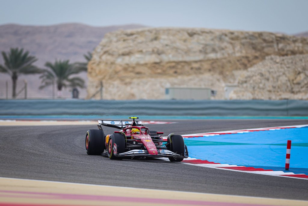 Hamilton celebra rendimiento de la SF-25 y adaptación en Ferrari: «Me siento en casa»