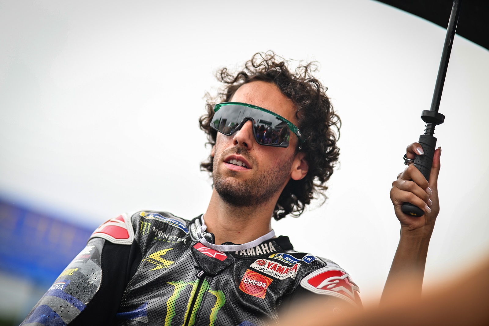 Rins supera a Espagaró y lidera la 2ª jornada del shakedown de MotoGP en Sepang