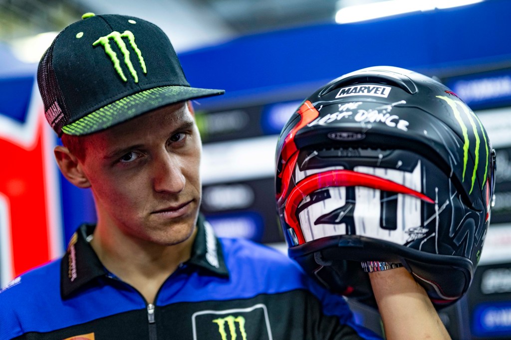 Quartararo se declara «cauteloso» y revela lema de Yamaha en 2025: «Bajas expectativas»