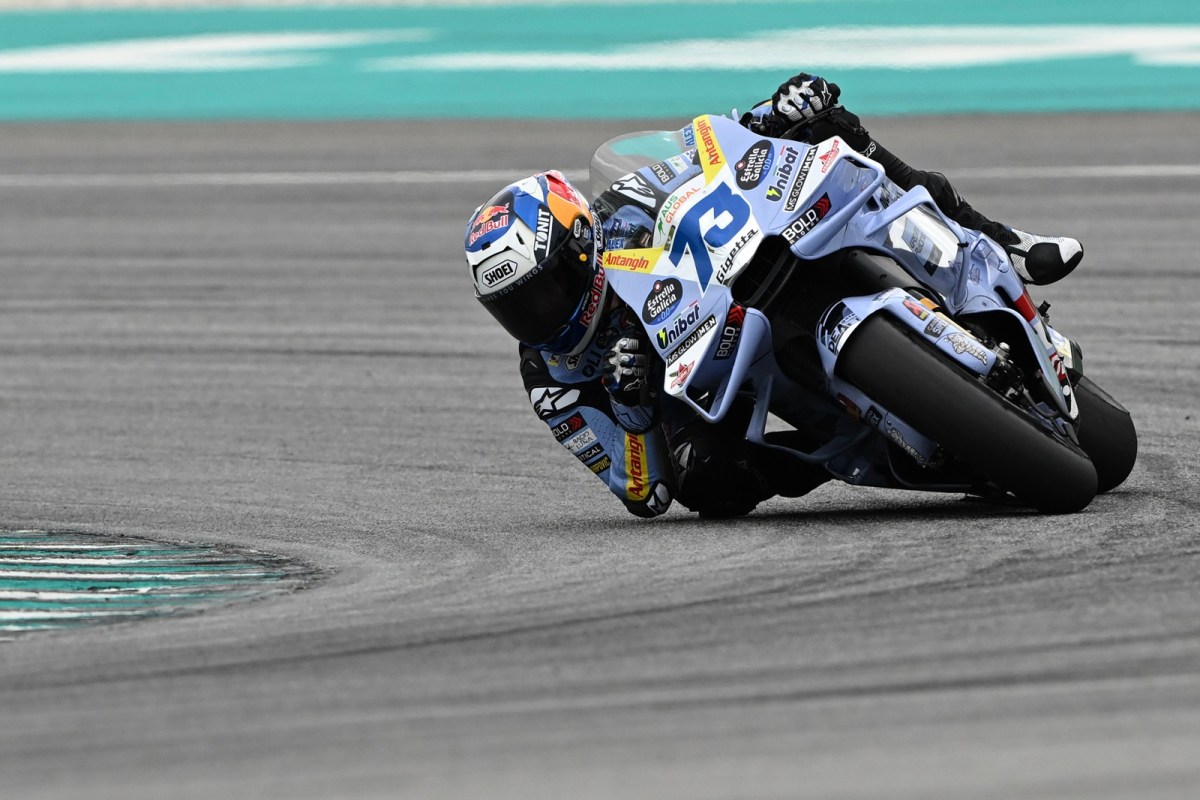 Álex Márquez bate Bagnaia por 0s007 e lidera último dia de testes da MotoGP na Malásia