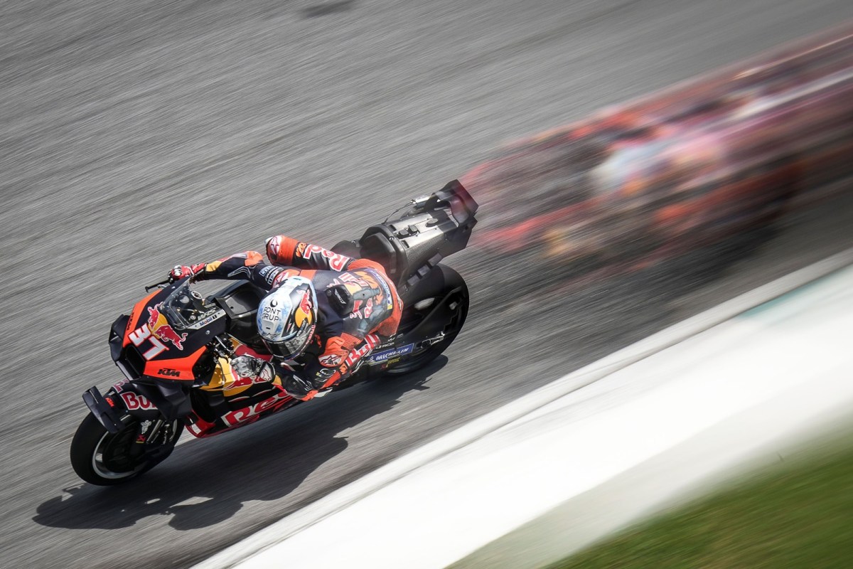 Acosta minimiza favoritismo da Ducati e exibe confiança: “Davi venceu Golias”