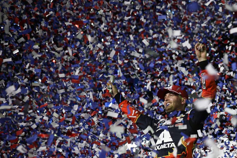 Byron aproveita big-one na última volta e vence 500 Milhas de Daytona na Nascar