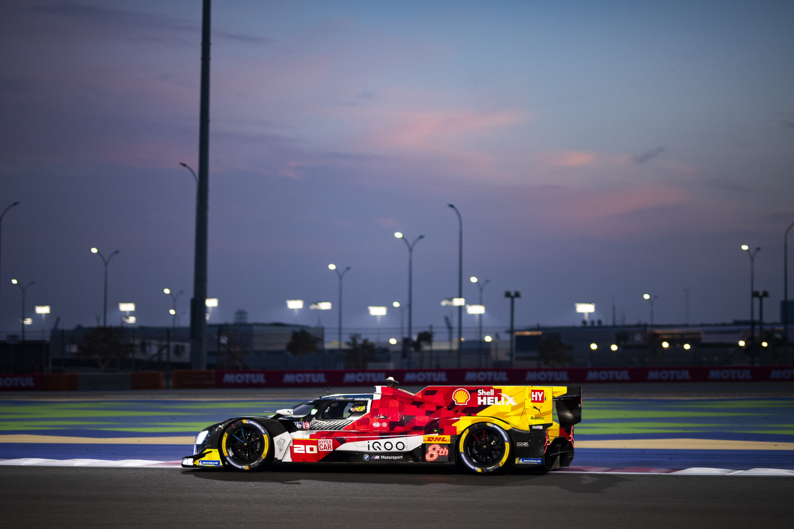 Frijns bate Bourdais e põe BMW #20 na ponta do 2º dia de prólogo do WEC no Catar