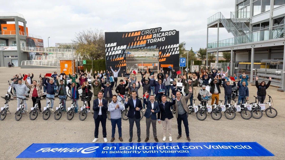 Fórmula E doa scooters e bicicletas elétricas para vítimas das enchentes em Valência