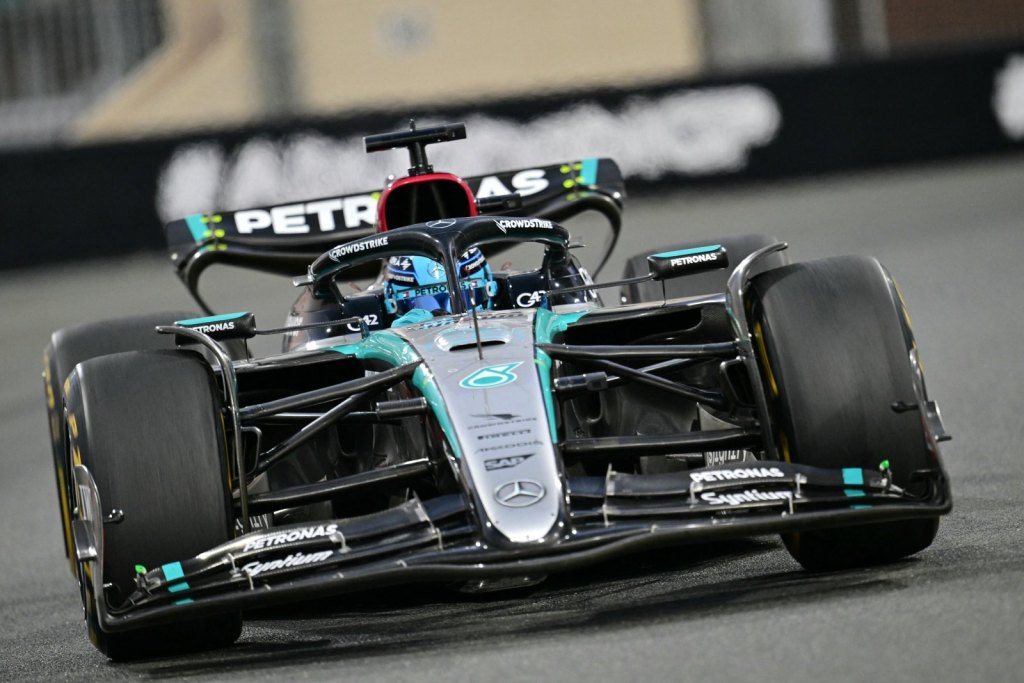 Pirelli responde a críticas de Russell sobre neumáticos de 2026: «Hay que trabajar juntos»