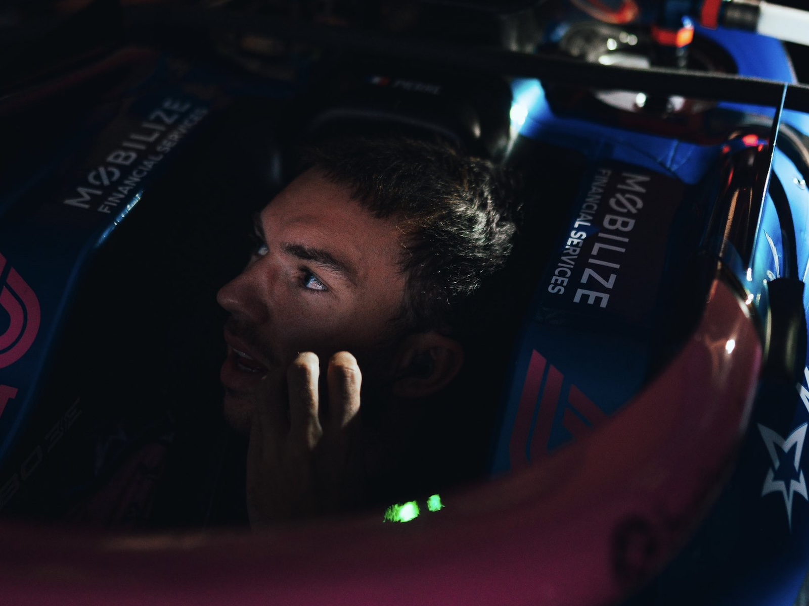 F1 compensa apagão e adiciona hora extra ao 1º dia da pré-temporada no Bahrein