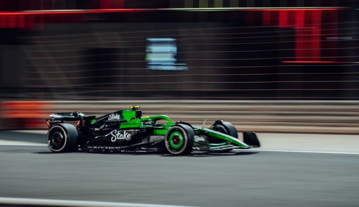 Bortoleto e retorno de Verstappen: quem anda pela manhã no 3º dia de testes no Bahrein