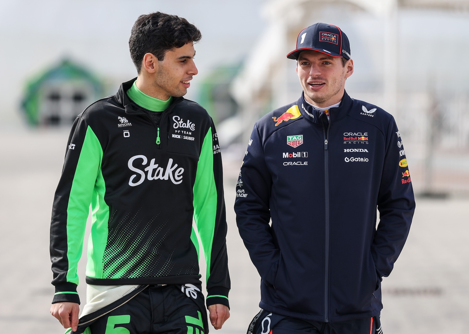 Bortoleto exalta mentalidade e aposta em Verstappen “mais rápido” com paternidade