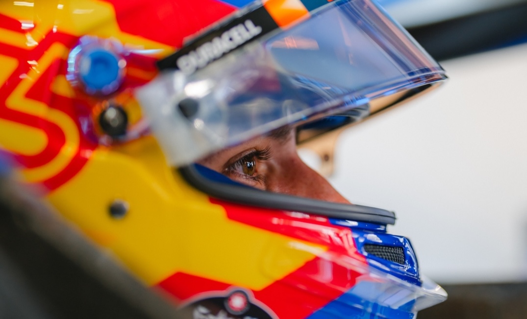 Sainz endossa coro e pede mais dias para testes na F1: “Poderiam fazer trabalho melhor”