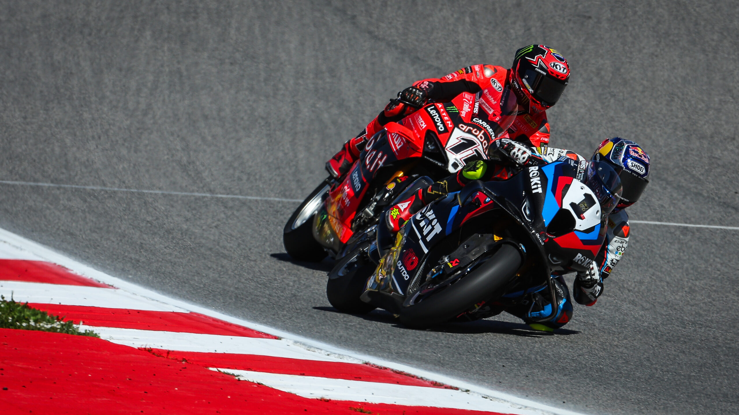 Razgatlioglu supera Bulega e vence corrida 1 do Mundial de Superbike em Portugal