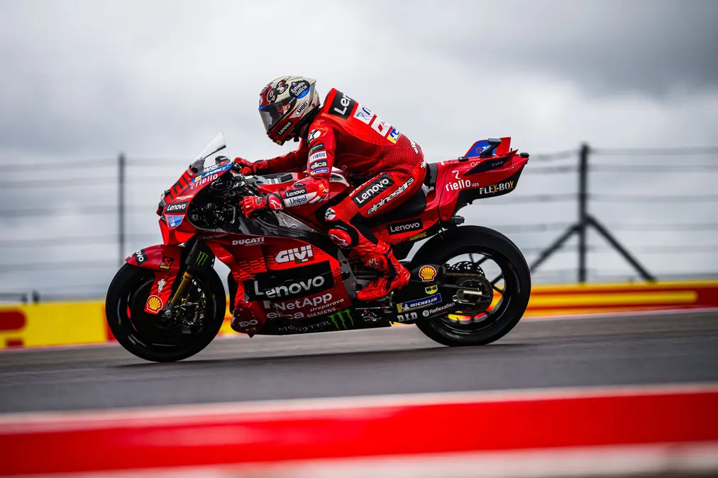 Márquez sigue imparable, bate a su hermano y gana carrera sprint de Austin; Bagnaia, 3°