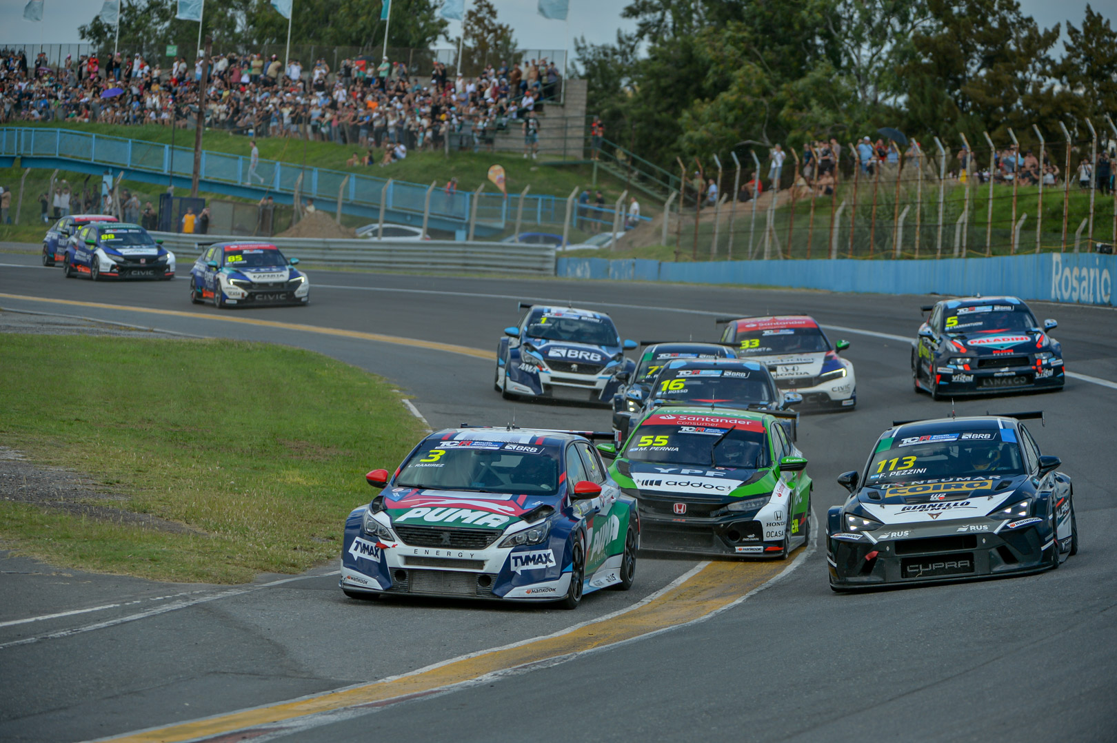 Pernía y Pezzini triunfaron en la apertura del TCR Sudamericano en Rosario