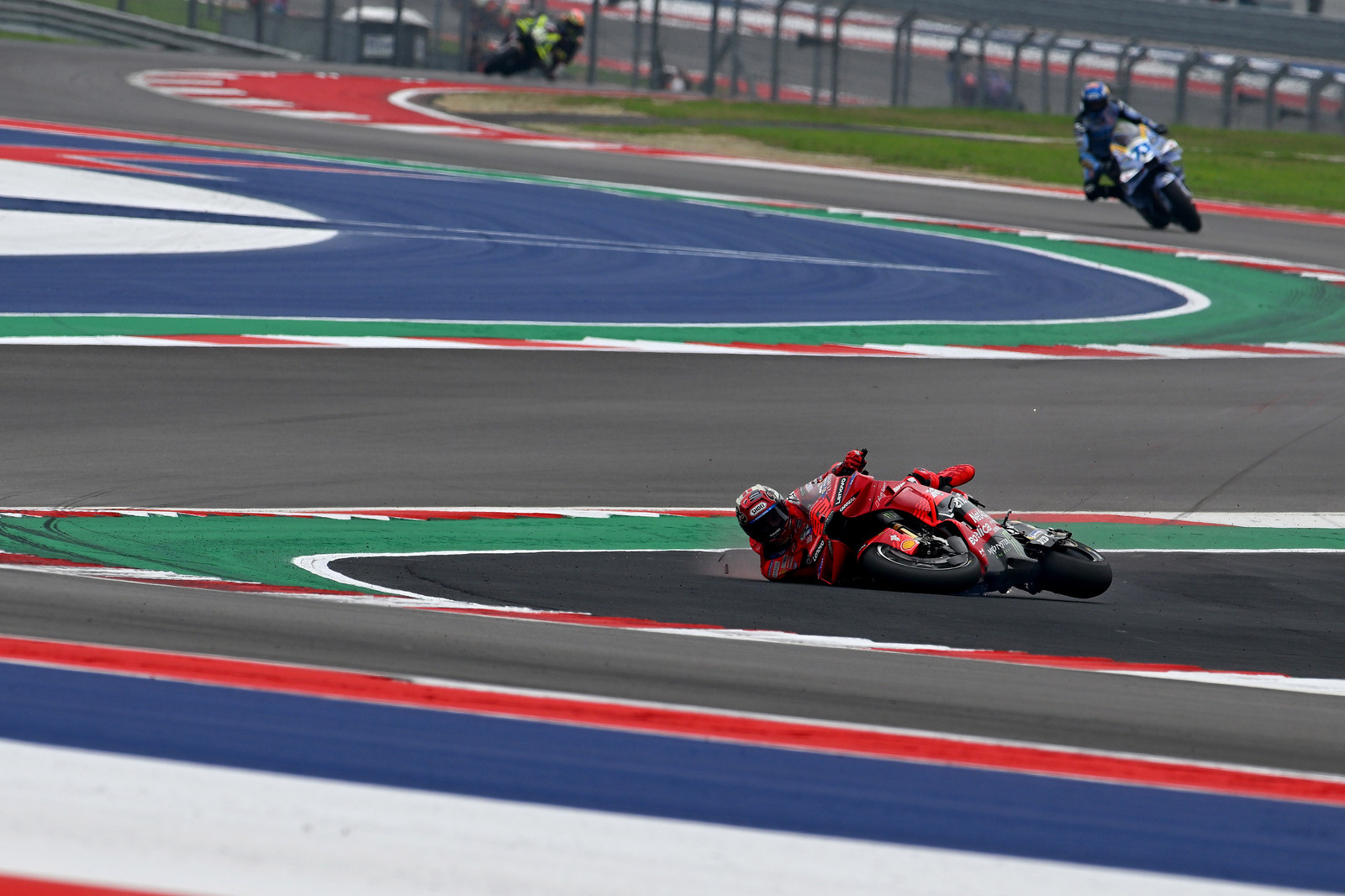 Ducati credita queda de Marc Márquez a “excesso de confiança” e minimiza: “Um soluço”