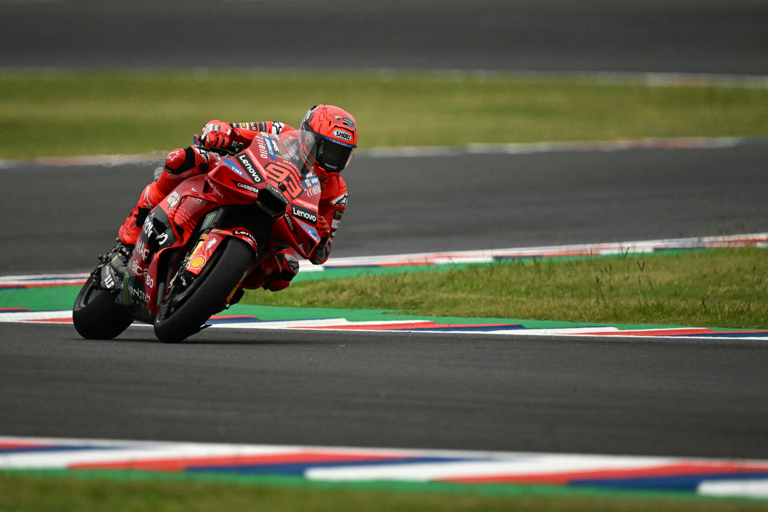 Marc Márquez ignora esforços de rivais e dá as cartas no primeiro dia da MotoGP na Argentina