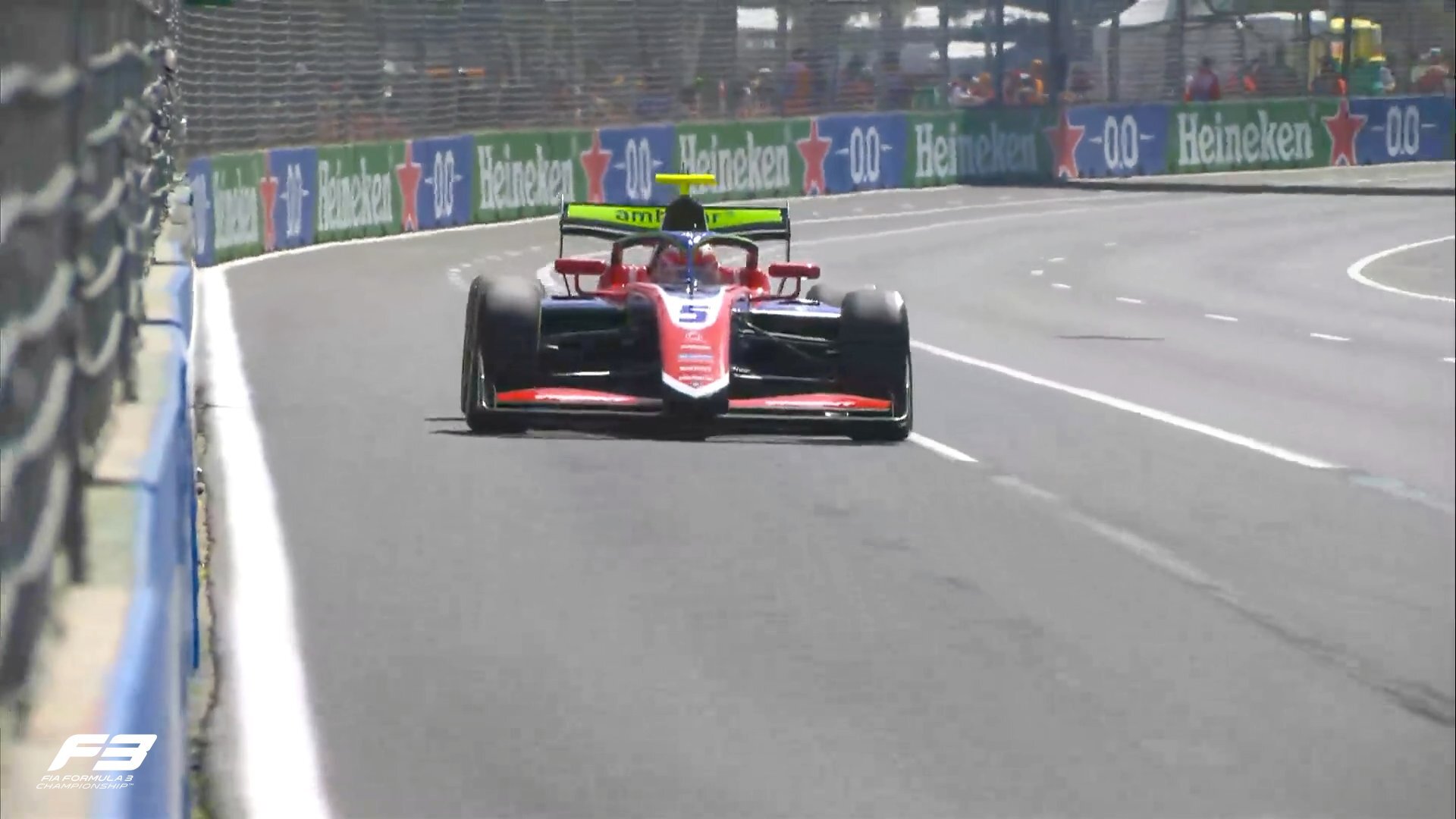 Câmara logra la pole en F3 en una confusa clasificación en Australia; Zagazeta, 11°