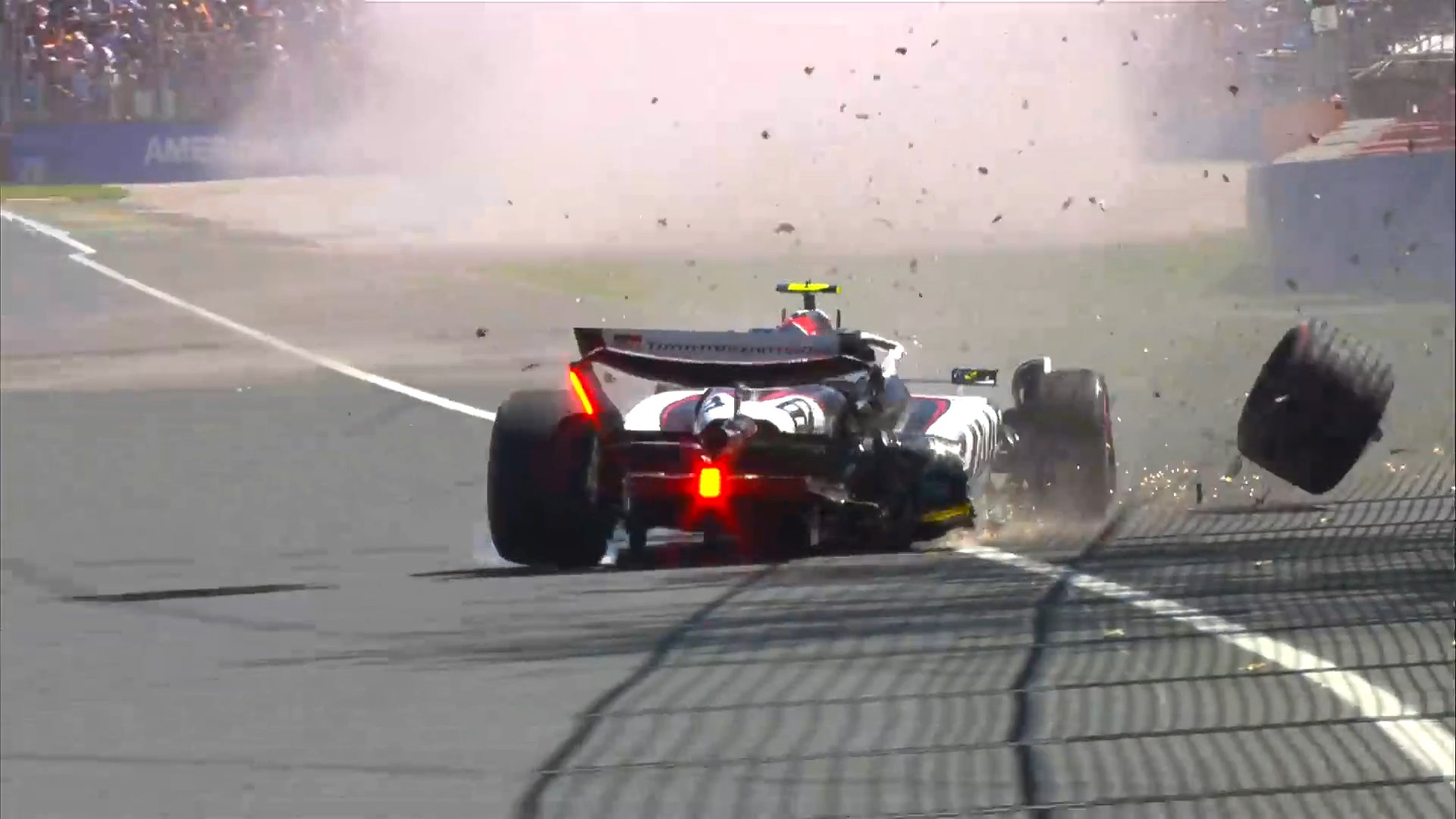 Haas cambia el motor y la caja de cambios del coche de Bearman tras accidente en la FP1