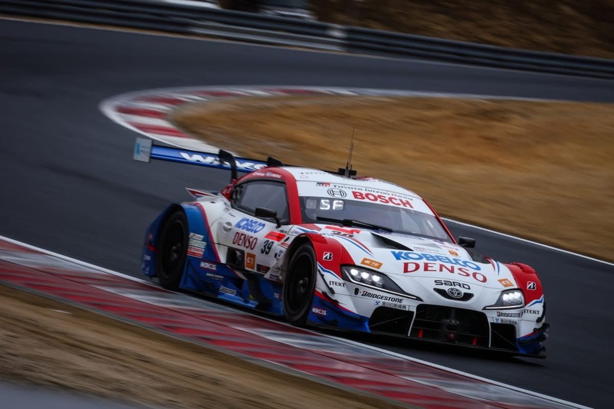 Fenestraz admite que el Team Sard “no está al nivel” del Tom’s Racing en regreso a SuperGT