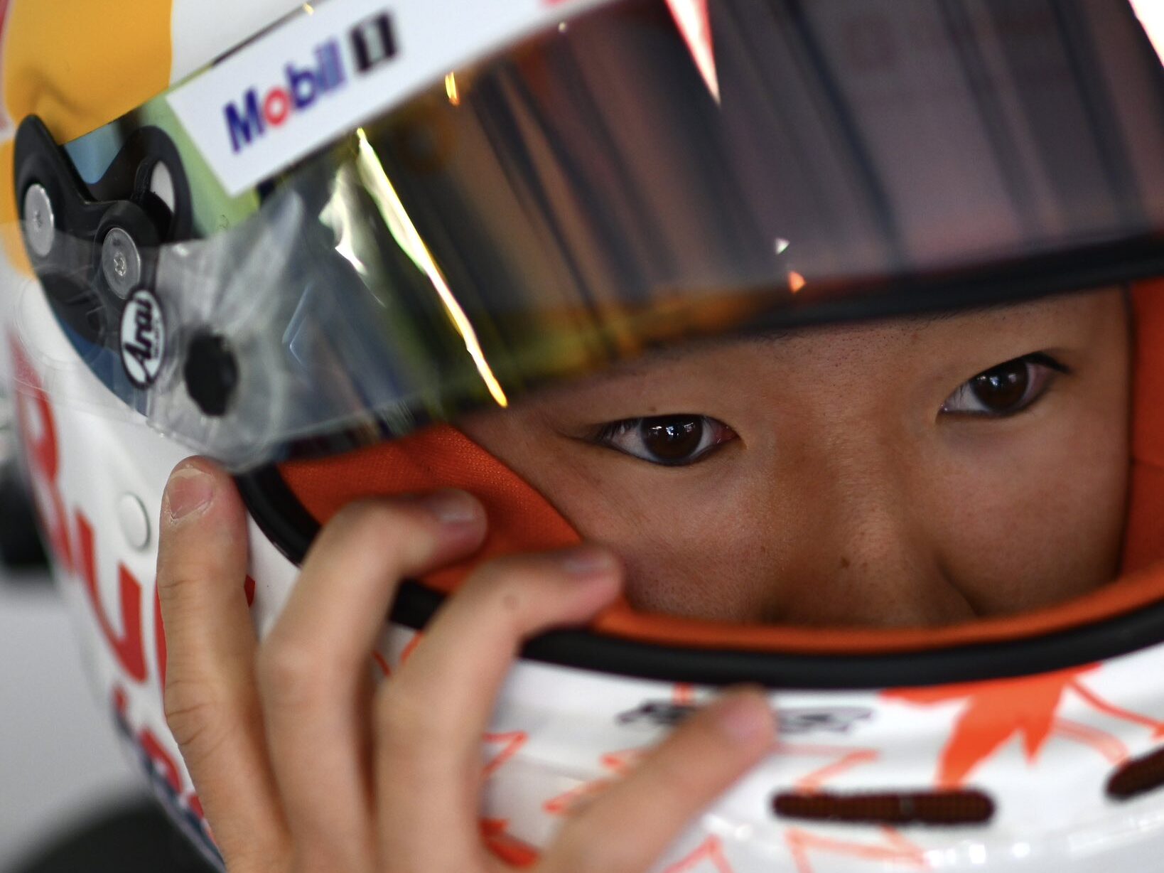 Tsunoda sube temperatura con Lawson y se ve «100% listo» para subir a Red Bull en Japón