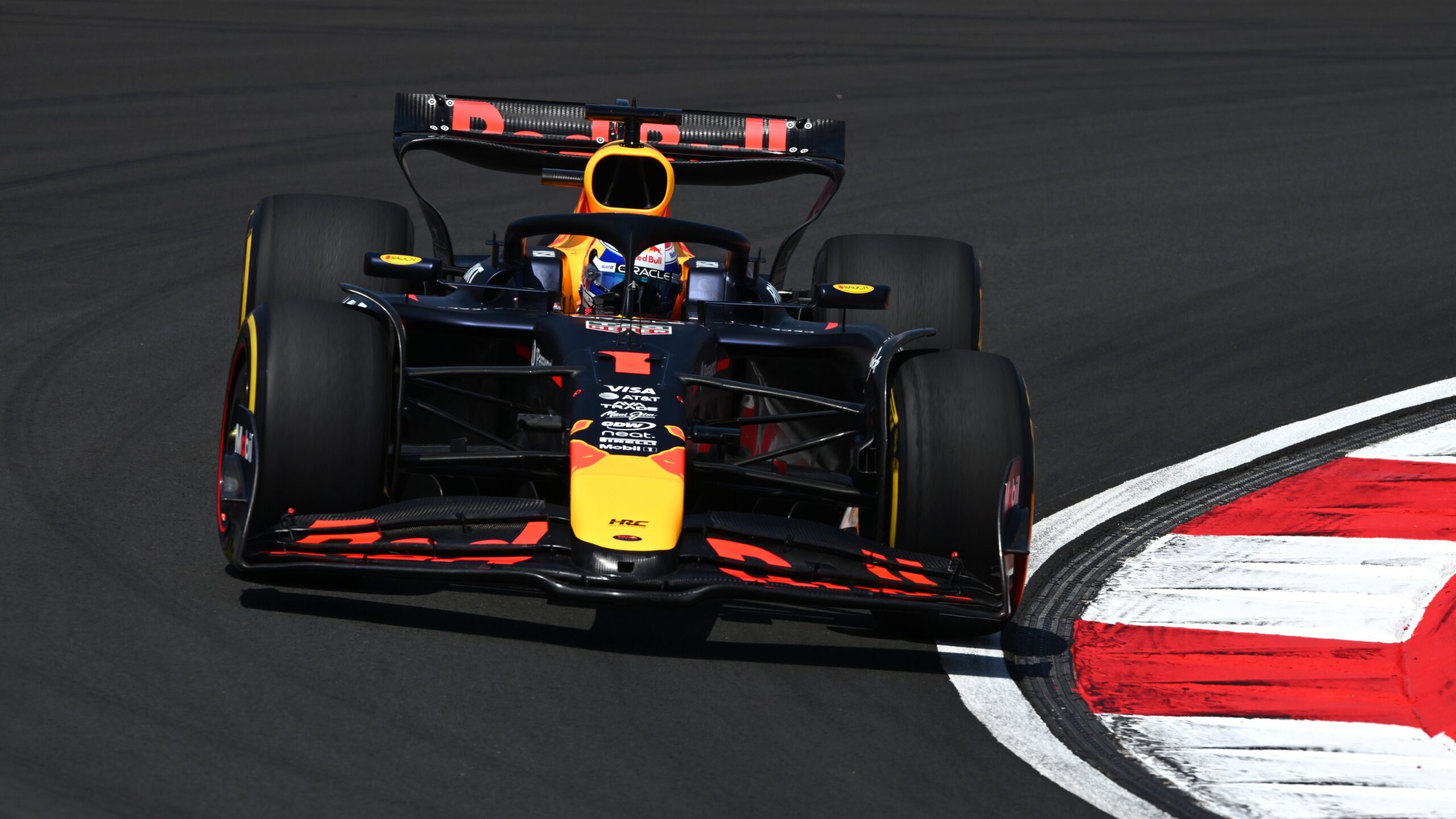 Verstappen dice que 2º lugar para la sprint de China es «bueno para motivar» a Red Bull
