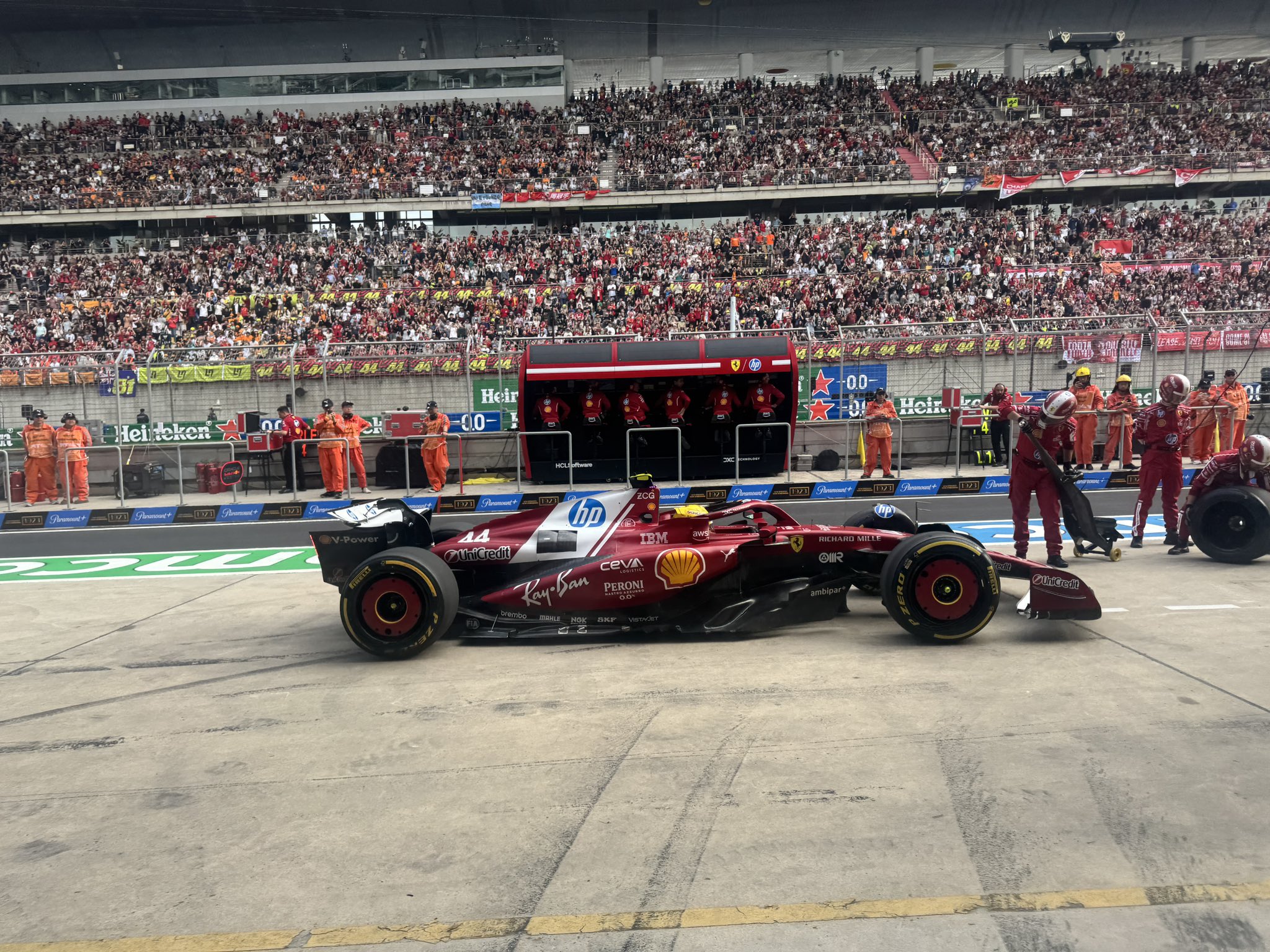 FIA descalifica a Gasly, Leclerc y Hamilton por irregularidades técnicas en el GP de China
