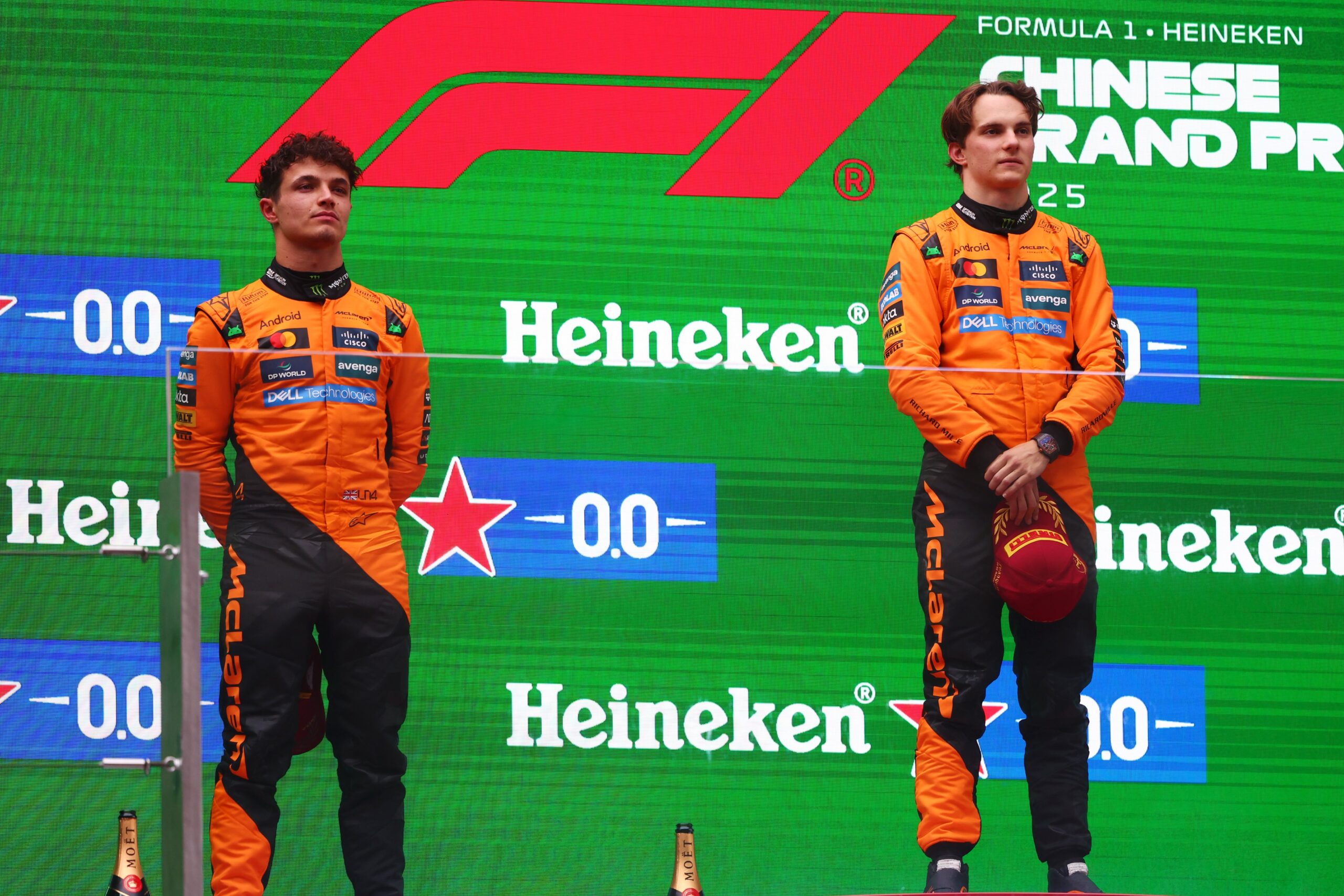 Villeneuve diz que Piastri está livre para brigar com Norris na F1 2025: “Contrato o protege”