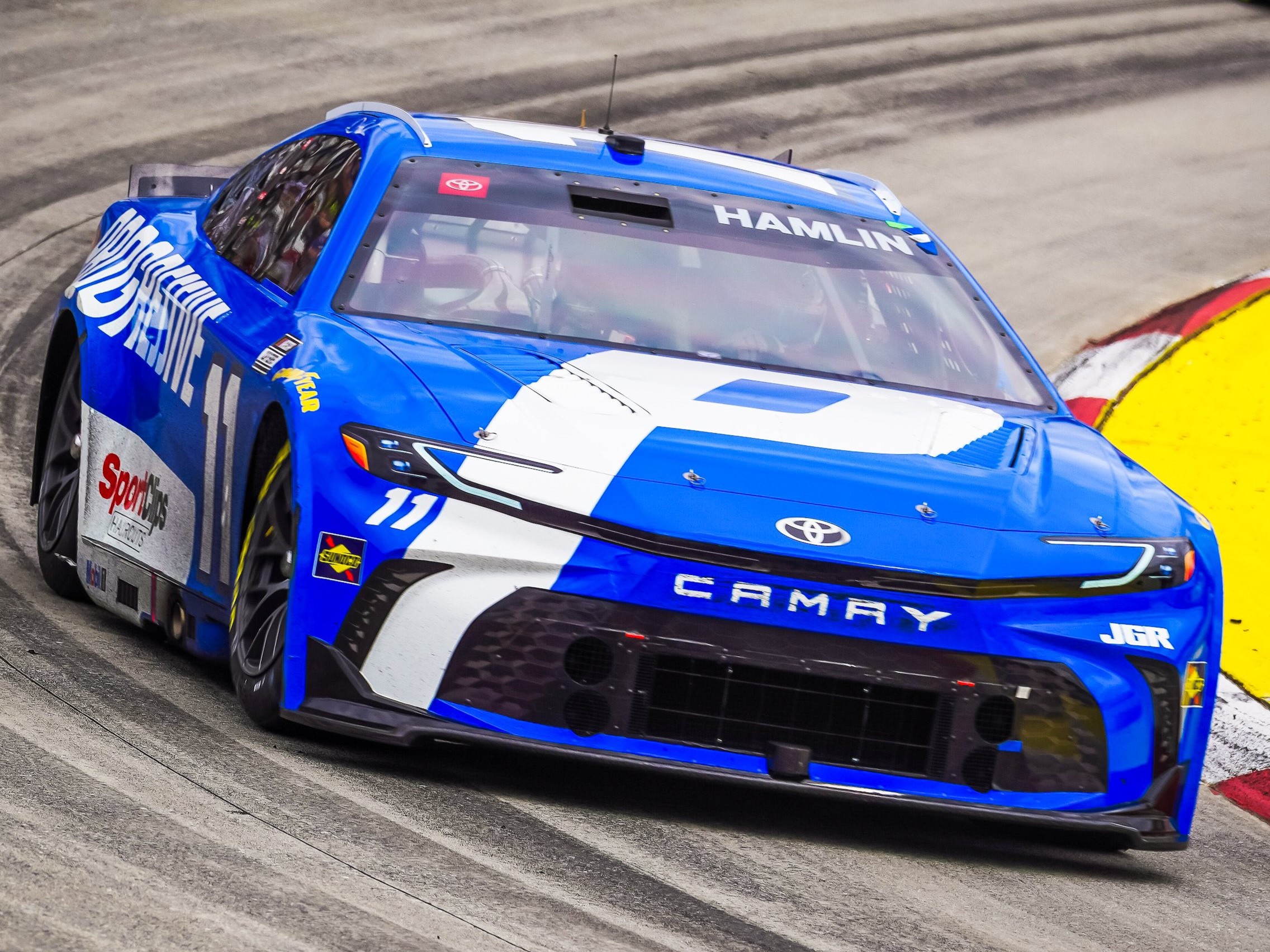 Hamlin domina y gana la ronda Nascar de Martinsville por 1ª vez desde 2015