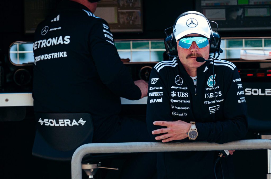 Bottas admite charlas con Alpine «desde el año pasado», pero aclara: «Mi foco está en 2026»