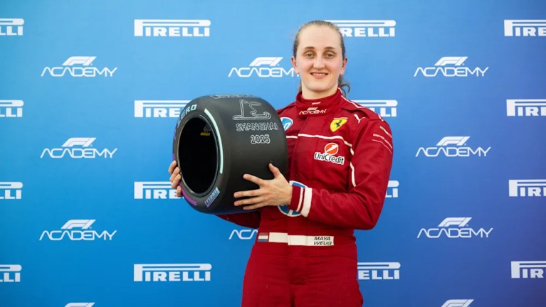 Ex-F1 Academy desabafa sobre falta de chances no automobilismo: “Ano mais difícil da carreira”