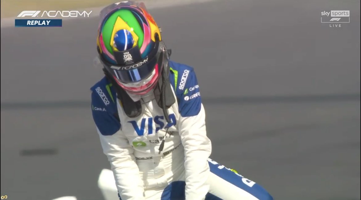 Ferreira toma 3 posições no grid de corridas da F1 Academy na China por batida em Block