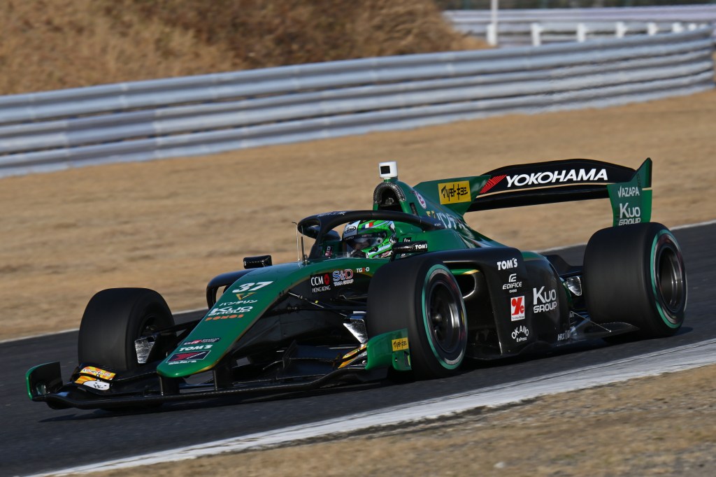 Fenestraz pena con la estrategia en Suzuka y finaliza 16°; Makino triunfa en Súper Fórmula
