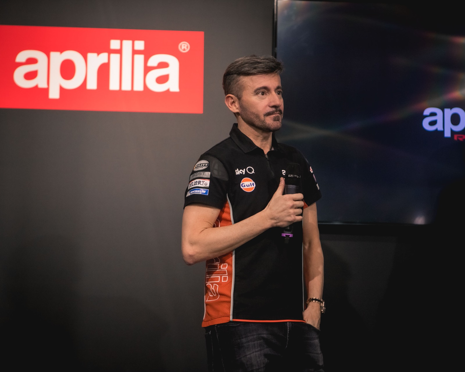 Biaggi detalha empenho de Martín e torce por retorno em breve: “Aprilia precisa dele”
