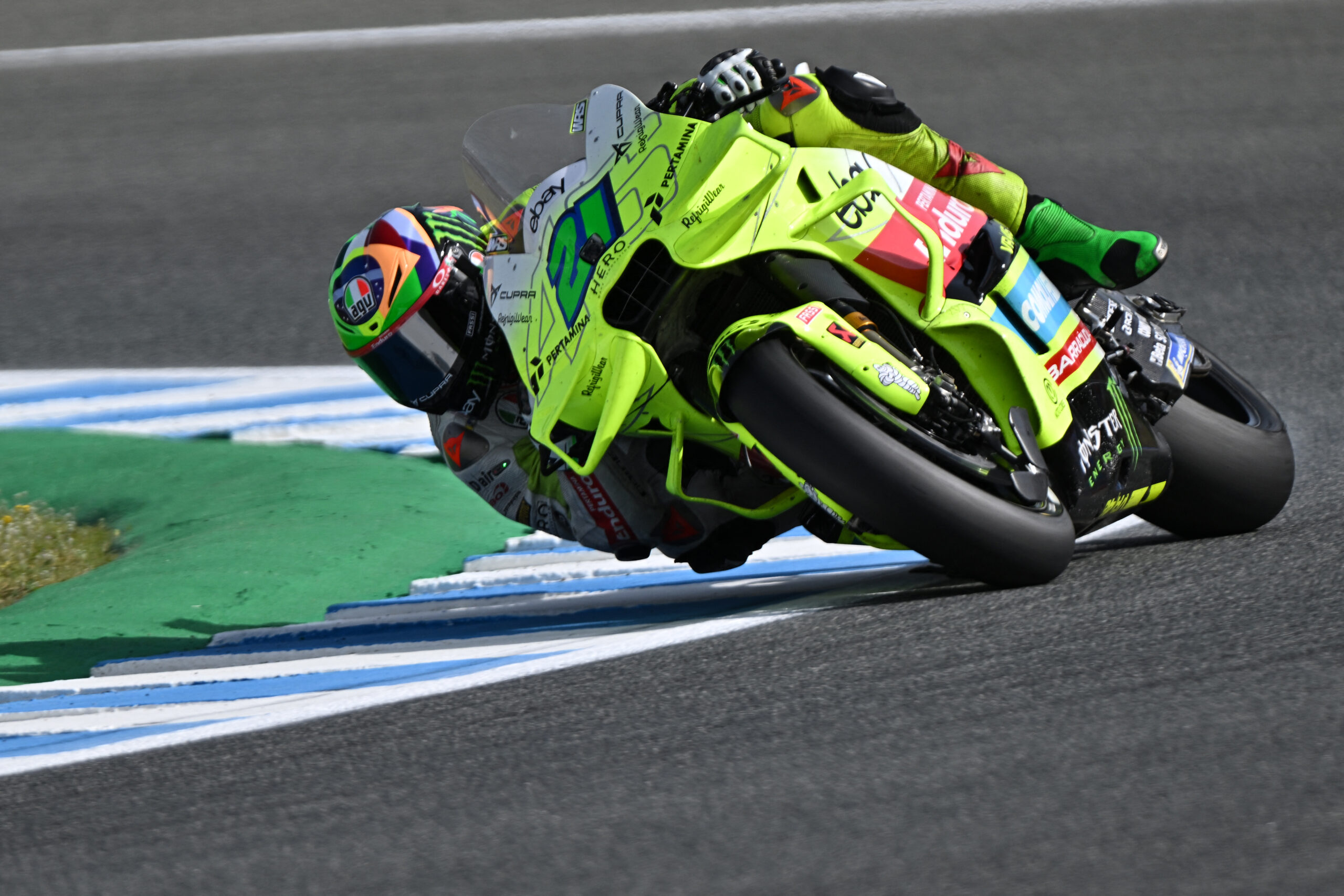 Morbidelli sofre trauma cervical, mas escapa de fraturas em acidente no GP da Espanha