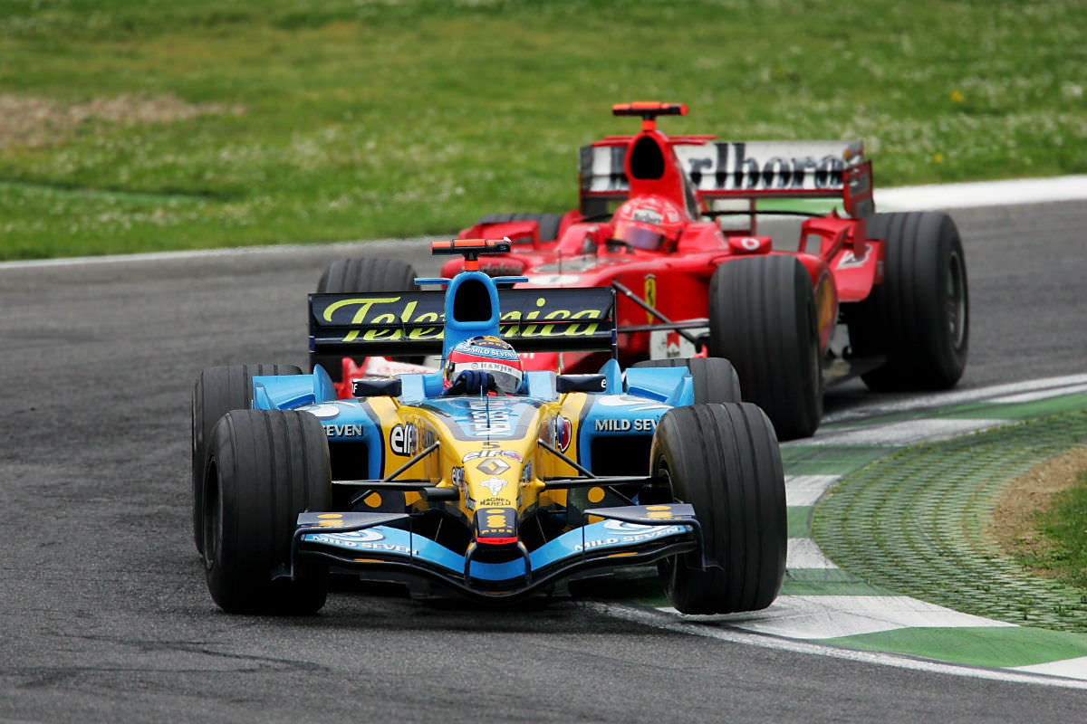 Na Garagem: Alonso barra recuperação ímpar de Schumacher e vence GP de San Marino