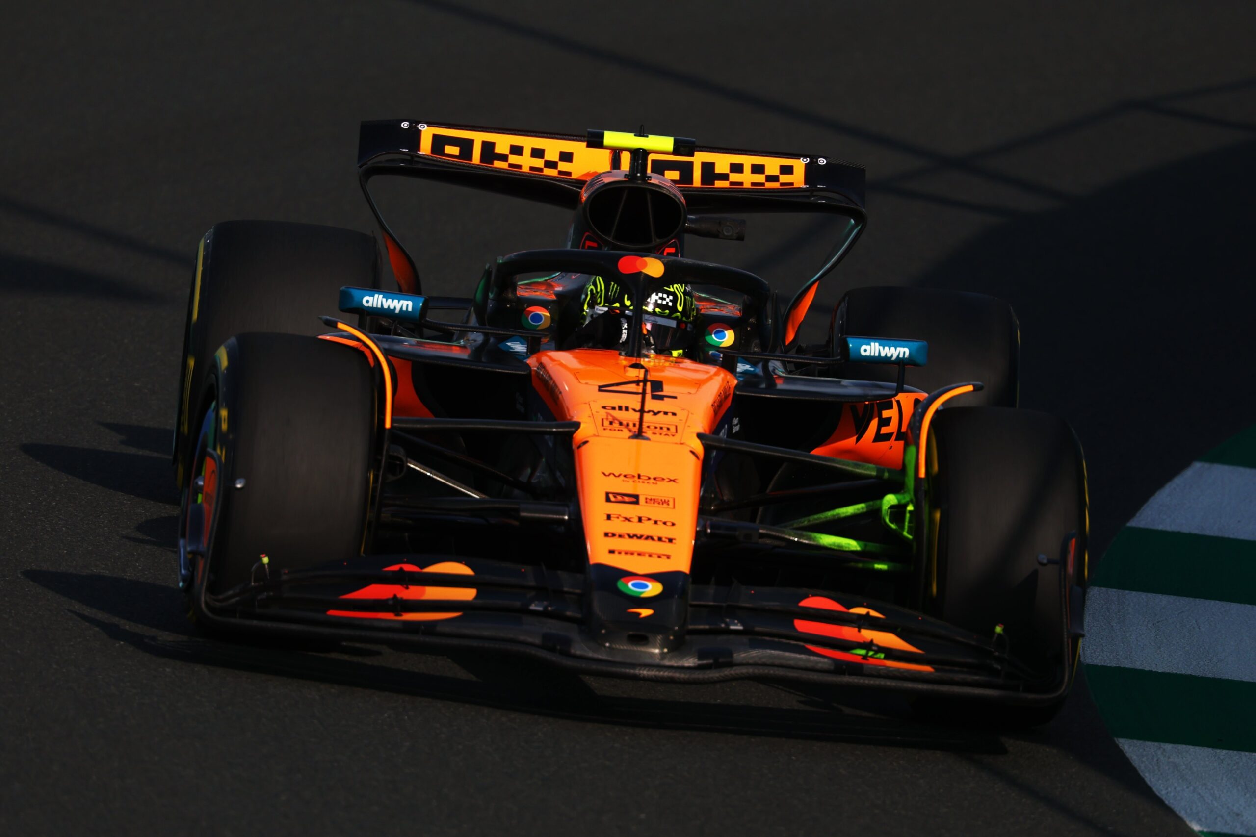 Norris ve a Ferrari y Red Bull «tan rápidos como McLaren» en 2025: «No es sorpresa»