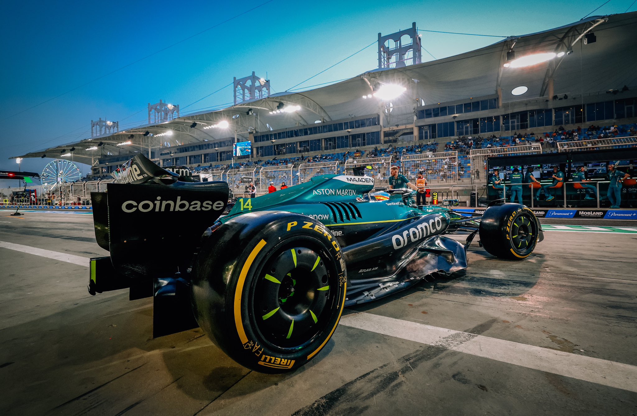 Alonso explica el volante suelto en Bahréin y advierte: «No somos competitivos»