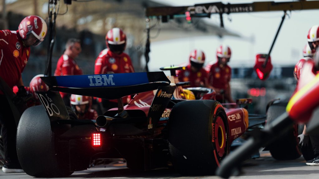 Hamilton niega problemas con Ferrari en Bahréin y admite un «bajo rendimiento»