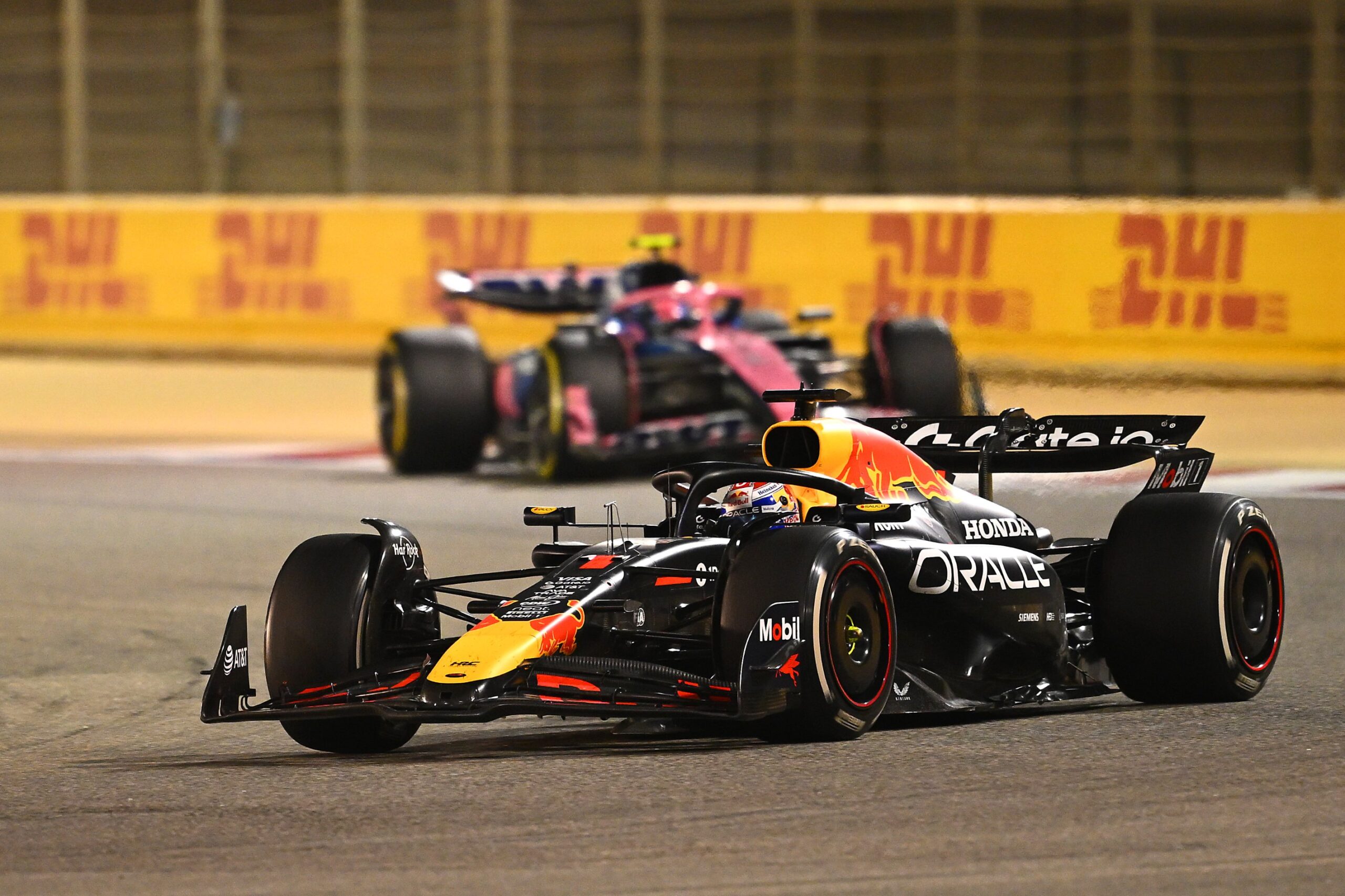 Verstappen dice que «todo salió mal» en Bahréin y lamenta el «ritmo muy malo»