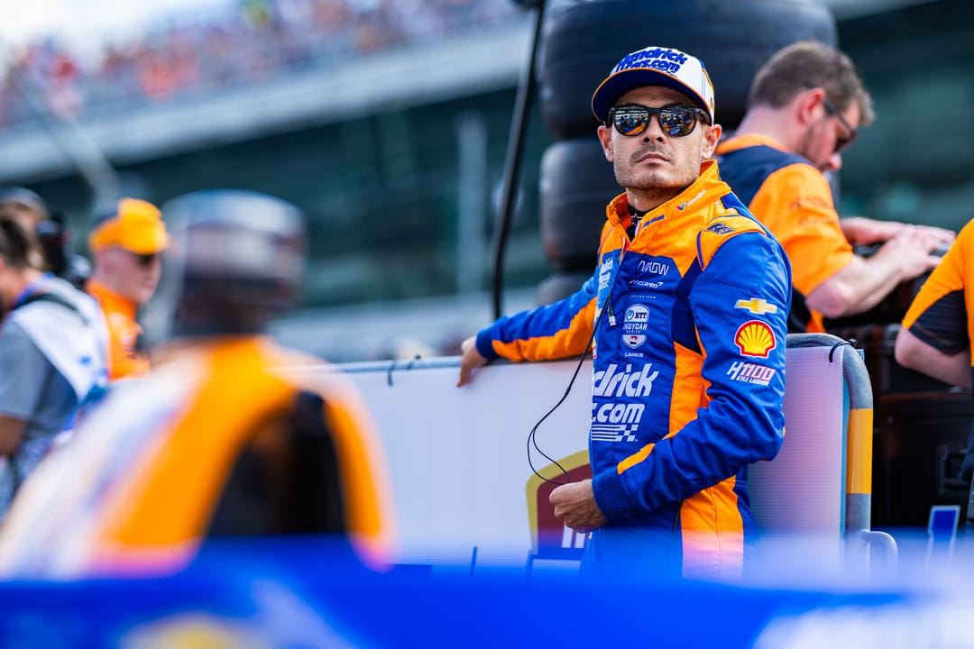 Larson sueña con victoria «surreal» y dice: «Nada se compara con la Indy 500»