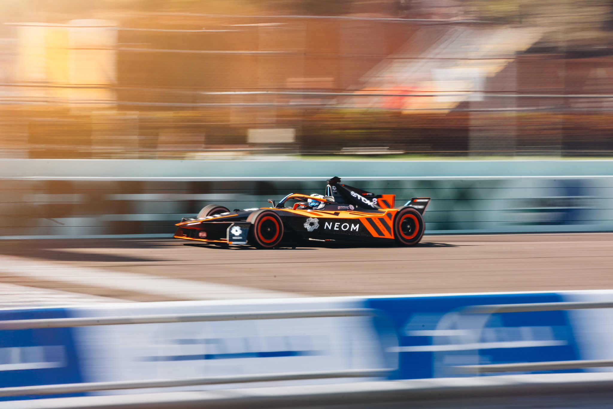 McLaren confirma rumores e anuncia saída da Fórmula E ao final da temporada 2024/25