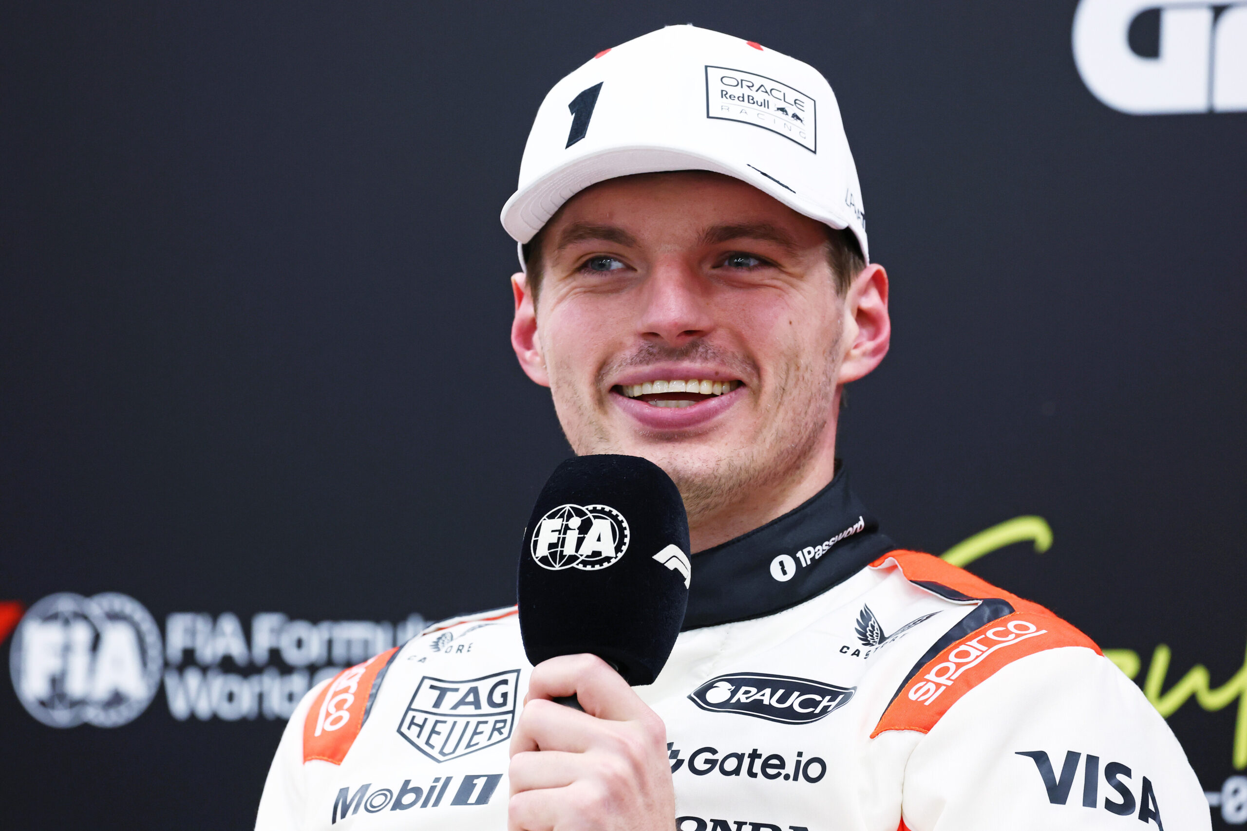 Verstappen adota cautela e prevê “briga difícil” no Japão: “Temos de ser realistas”
