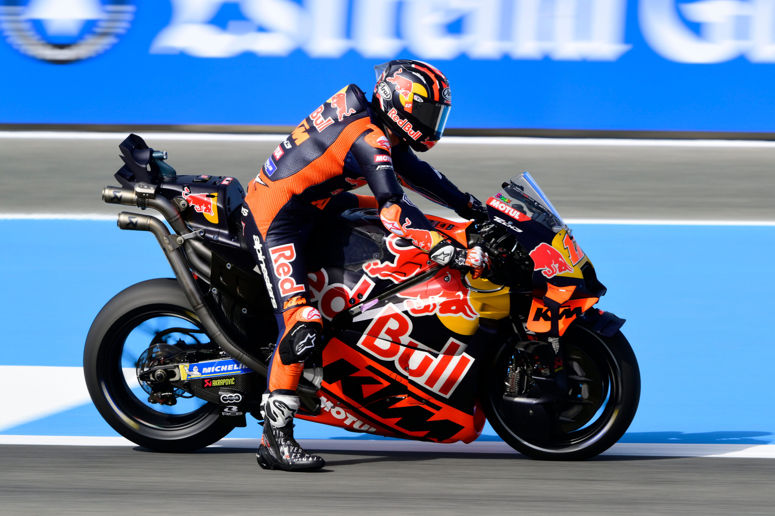 Viñales vê evolução na Tech3 e elogia “capacidade de ataque” da RC16: “Mais fácil”